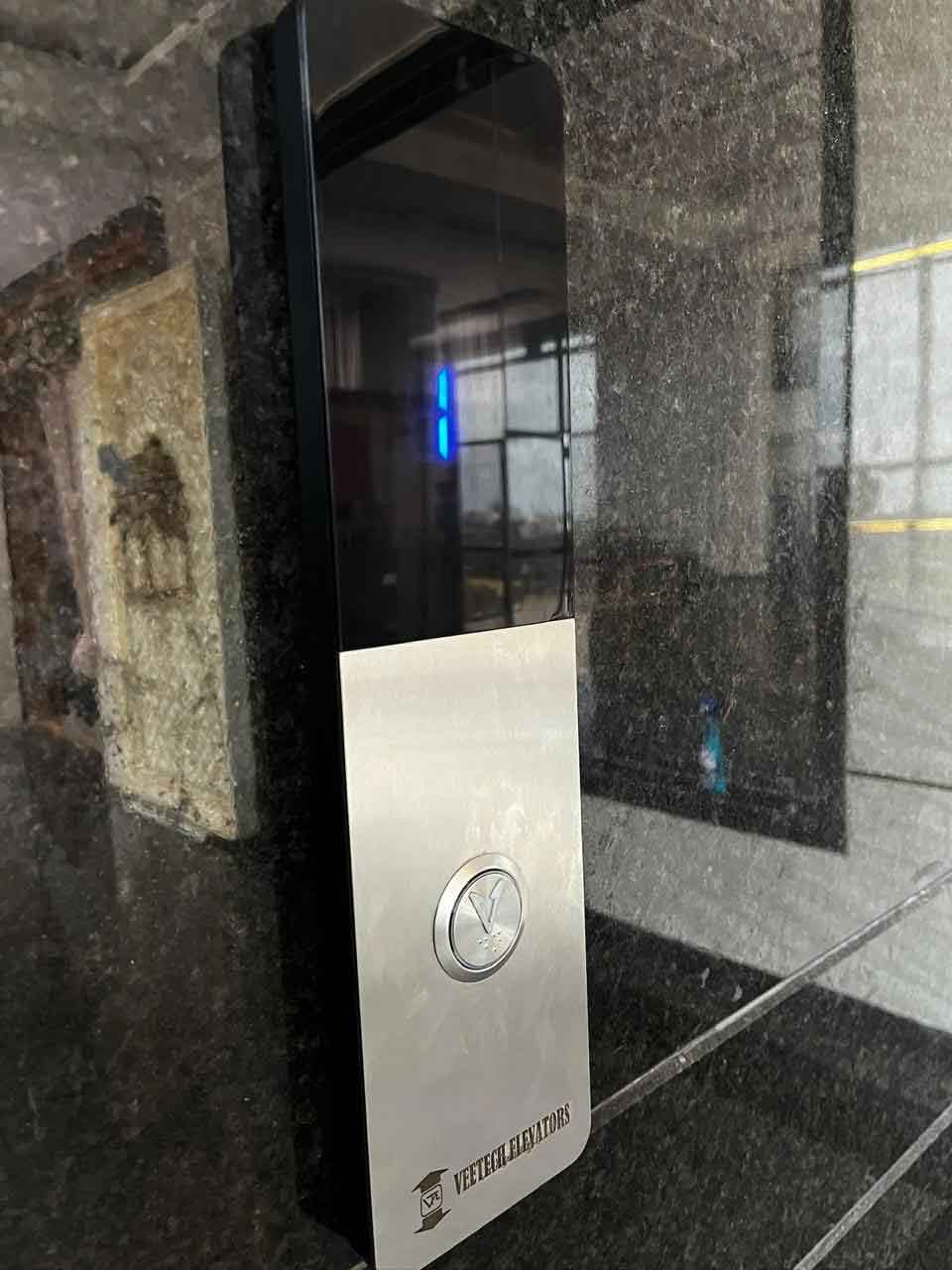 Landing Button LOP